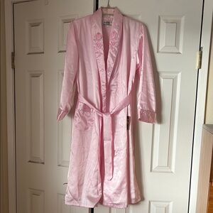 Elegant Pink Women's Robe